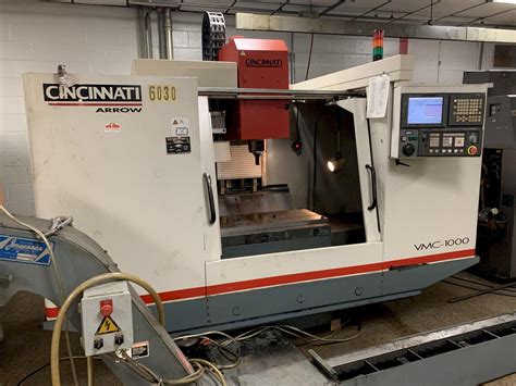 CINCINNATI ARROW 1000 CNC VERTICAL MACHINING CENTER.